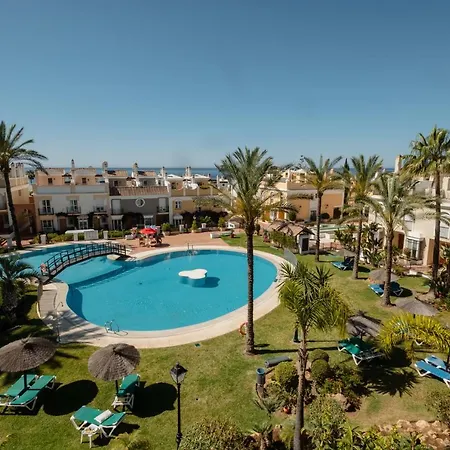 Beachfront With Sea Views, Bahia De * מארבלה