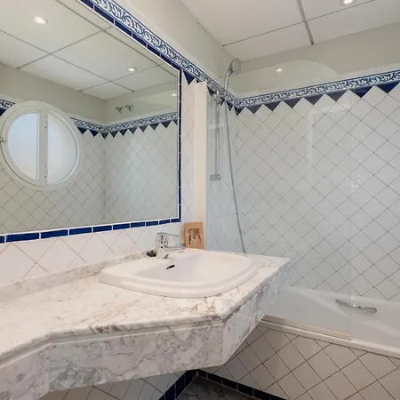 בית נופש Beachfront With Sea Views, Bahia De