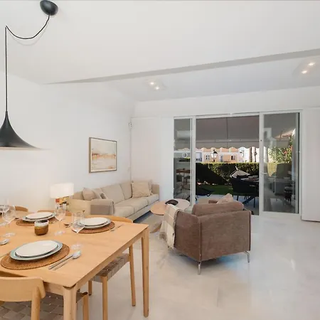 Beachfront With Sea Views, Bahia De בית נופש
