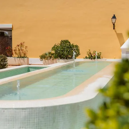 Beachfront With Sea Views, Bahia De מארבלה