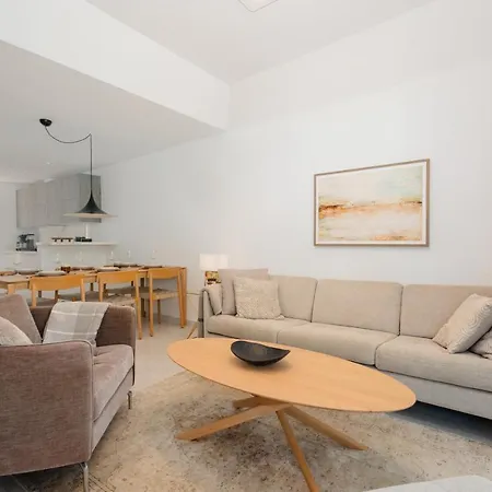 Beachfront With Sea Views, Bahia De בית נופש מארבלה